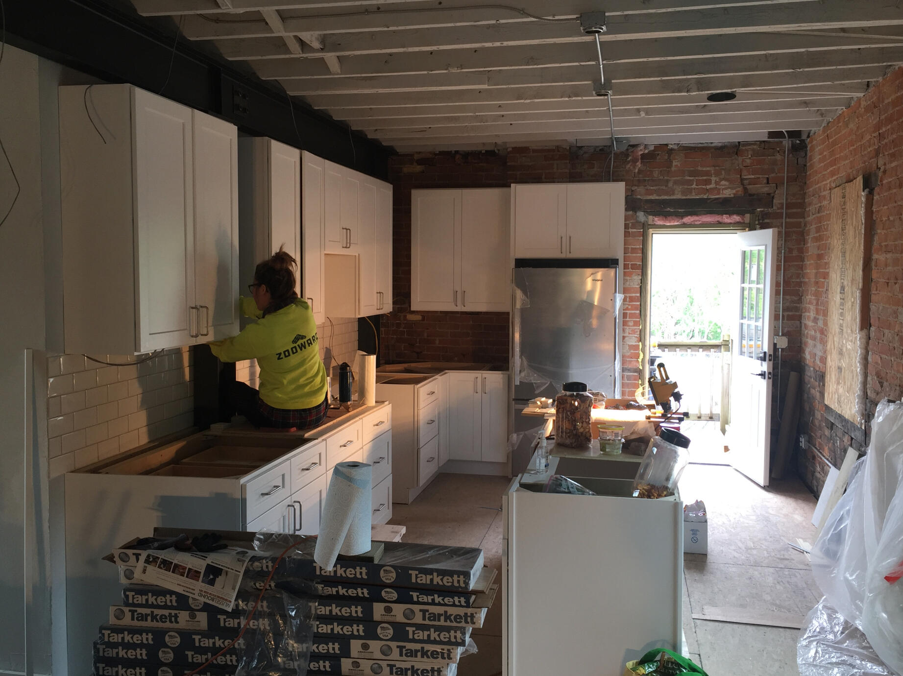 Ariel getting after subway tile