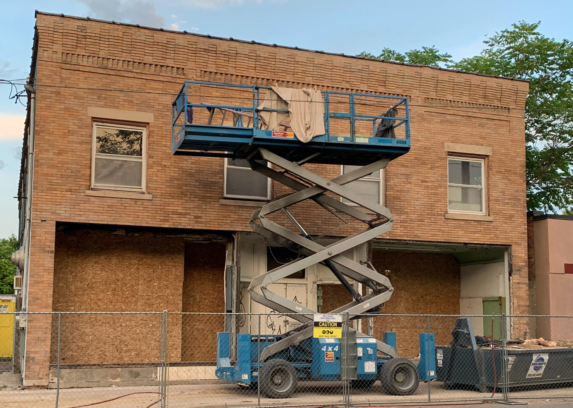 708 with clean brick!